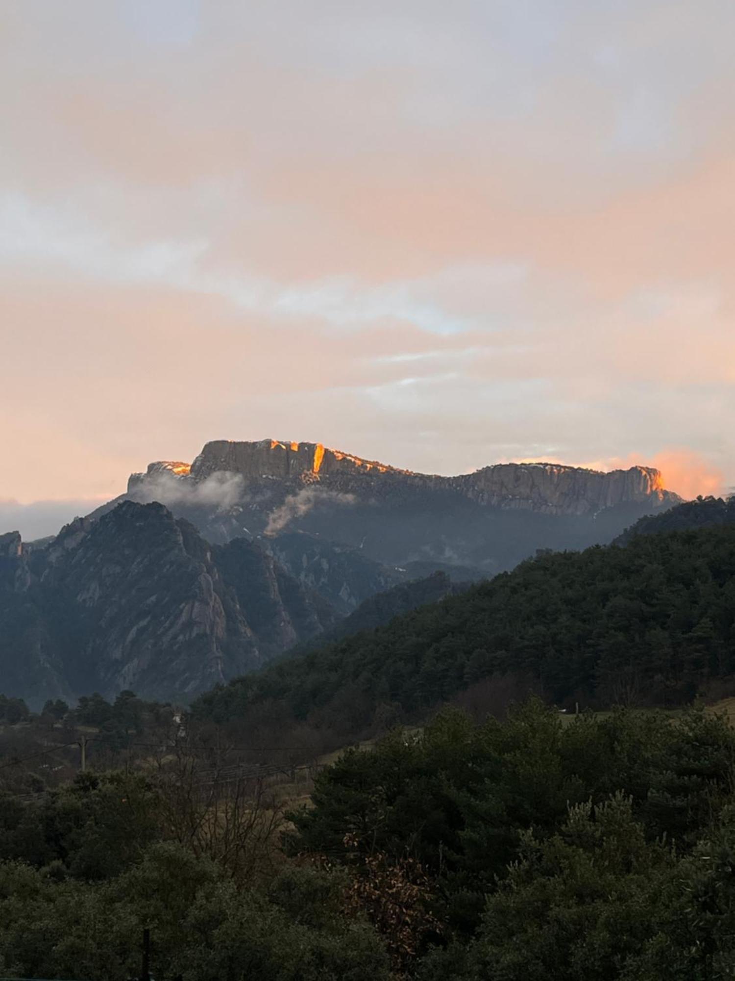 Alberg Rural Torre Del Baro Sant Llorenç de Morunys Bagian luar foto